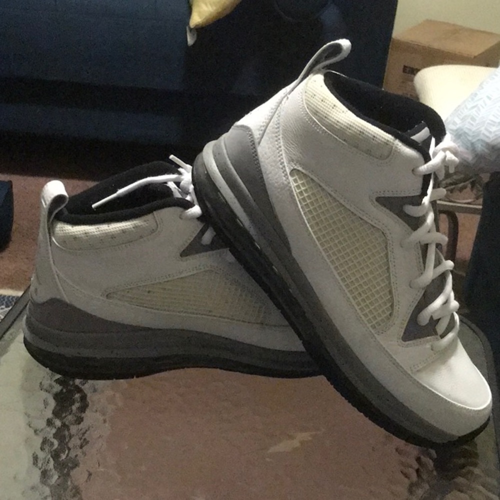 Jordan’s flight 9 SZ 8,5 like New. No original box. - Picture 2 of 11